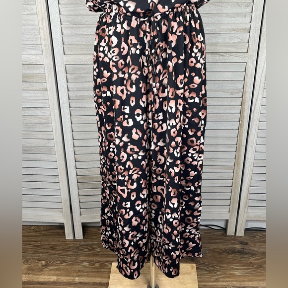 AVENUE (Refinity) Jumpsuit Safari Print NWT-Small (Plus) - Picture 3 of 4